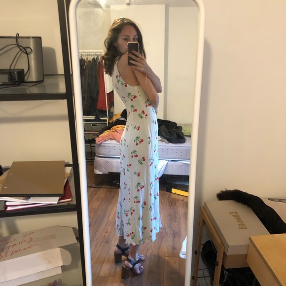 Privacy Please cherry dress 🍒🍒🍒 - Picture 2 of 3